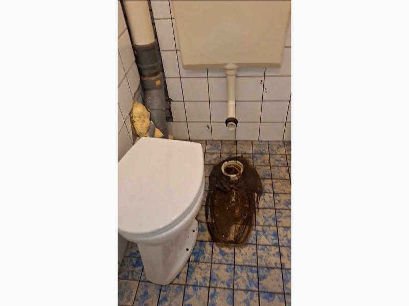 Toilet ontstopping - voor